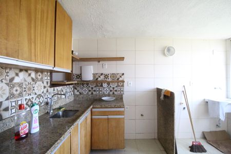 Apartamento à venda com 60m², 2 quartos e 1 vagaCozinha