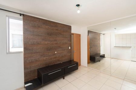 Sala de apartamento para alugar com 2 quartos, 44m² em Califórnia, Contagem