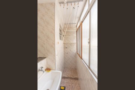 Apartamento à venda com 58m², 2 quartos e 1 vaga Apartamento à venda com 58m², 2 quartos e 1 vagaÁrea de Serviço