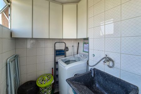 Apartamento para alugar com 65m², 2 quartos e 1 vagaÁrea de Serviço