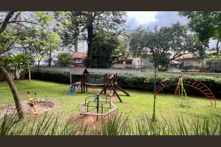 Apartamento para alugar com 120m², 2 quartos e sem vagaPlayground