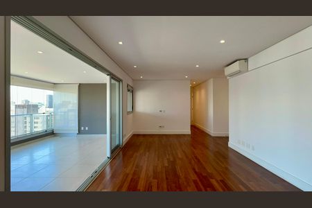 Apartamento para alugar com 120m², 2 quartos e sem vagaSala