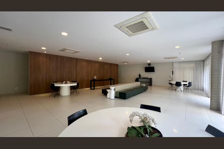 Apartamento para alugar com 120m², 2 quartos e sem vagaÁrea comum