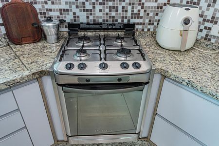 Casa à venda com 196m², 3 quartos e 4 vagas Casa à venda com 196m², 3 quartos e 4 vagasCozinha