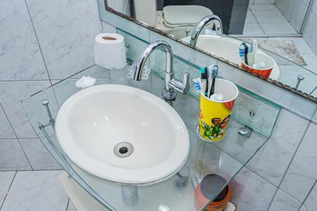 Casa à venda com 196m², 3 quartos e 4 vagas Casa à venda com 196m², 3 quartos e 4 vagasBanheiro Social