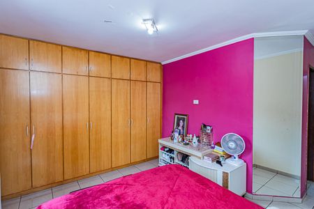 Casa à venda com 196m², 3 quartos e 4 vagas Casa à venda com 196m², 3 quartos e 4 vagasSuíte