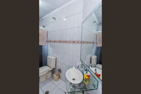 Casa à venda com 196m², 3 quartos e 4 vagas Casa à venda com 196m², 3 quartos e 4 vagasBanheiro Social