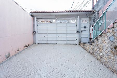 Casa à venda com 196m², 3 quartos e 4 vagas Casa à venda com 196m², 3 quartos e 4 vagasGaragem