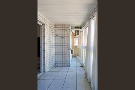 Apartamento para alugar com 75m², 3 quartos e 1 vaga Apartamento para alugar com 75m², 3 quartos e 1 vagaSacada