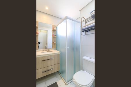 Apartamento à venda com 94m², 3 quartos e 2 vagas Apartamento à venda com 94m², 3 quartos e 2 vagasBanheiro da Suíte