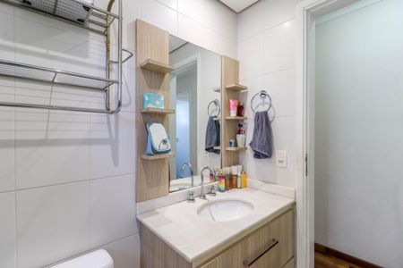 Apartamento à venda com 94m², 3 quartos e 2 vagas Apartamento à venda com 94m², 3 quartos e 2 vagasBanheiro