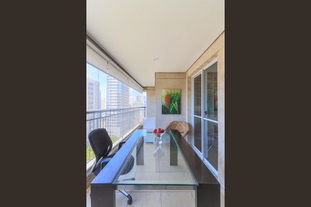 Apartamento à venda com 94m², 3 quartos e 2 vagas Apartamento à venda com 94m², 3 quartos e 2 vagasVaranda Gourmet