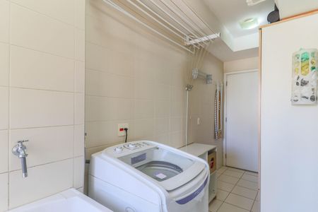 Apartamento à venda com 94m², 3 quartos e 2 vagas Apartamento à venda com 94m², 3 quartos e 2 vagasÁrea de Serviço