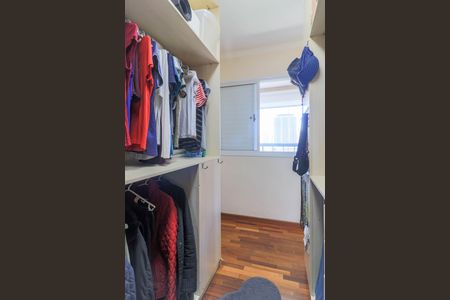 Apartamento à venda com 94m², 3 quartos e 2 vagas Apartamento à venda com 94m², 3 quartos e 2 vagasCloset da Suíte