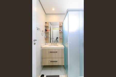 Apartamento à venda com 94m², 3 quartos e 2 vagas Apartamento à venda com 94m², 3 quartos e 2 vagasBanheiro da Suíte