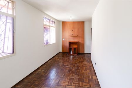 Sala de apartamento à venda com 2 quartos, 45m² em Carlos Prates, Belo Horizonte