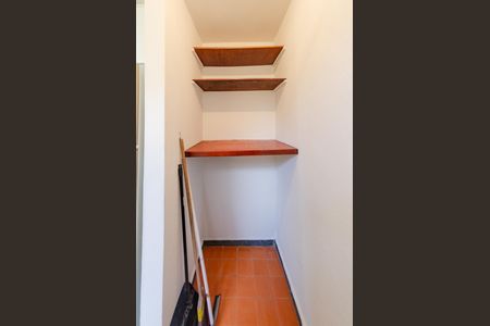 Apartamento à venda com 45m², 2 quartos e 1 vagaÁrea de serviço