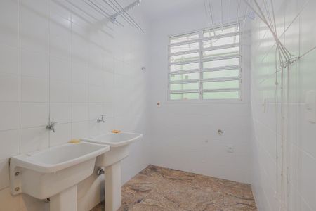 Casa à venda com 446m², 4 quartos e 6 vagasÁrea de Serviço