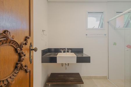 Casa à venda com 446m², 4 quartos e 6 vagasBanheiro da Suíte 3