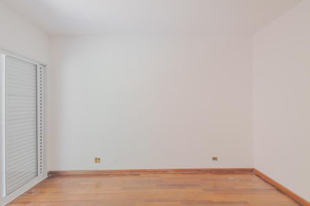 Casa à venda com 446m², 4 quartos e 6 vagasSuíte 3