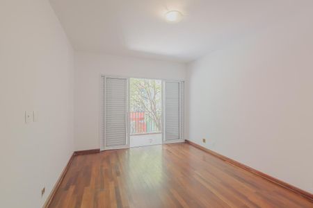 Casa à venda com 446m², 4 quartos e 6 vagasSuíte 3