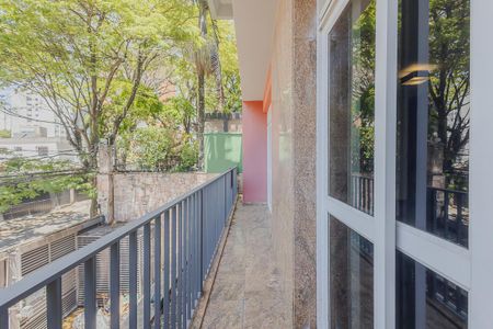 Casa à venda com 446m², 4 quartos e 6 vagasVaranda da Sala