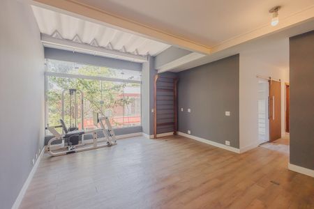 Casa à venda com 446m², 4 quartos e 6 vagasAcademia
