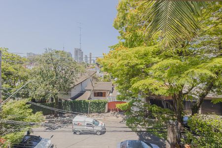 Casa à venda com 446m², 4 quartos e 6 vagasVista da Suíte 2