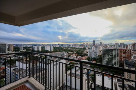 Studio - Varanda de kitnet/studio para alugar com 1 quarto, 27m² em Santo Amaro, São Paulo