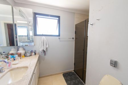 Apartamento para alugar com 147m², 3 quartos e 2 vagasBanheiro da suíte