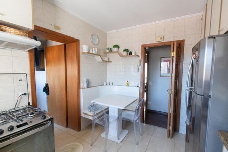 Apartamento para alugar com 147m², 3 quartos e 2 vagasCozinha