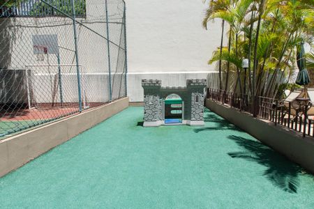 Apartamento para alugar com 147m², 3 quartos e 2 vagasÁrea comum - Playground