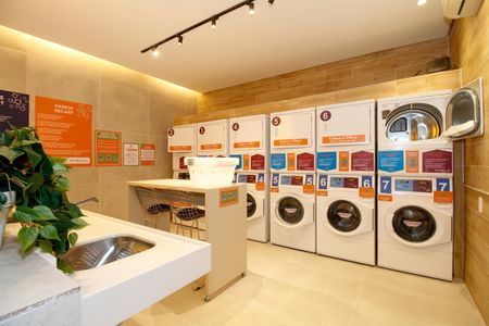 Studio para alugar com 26m², 1 quarto e sem vaga Studio para alugar com 26m², 1 quarto e sem vagaÁrea Comum - Lavanderia