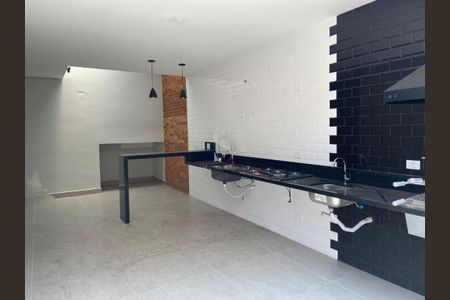 Casa à venda com 3 quartos, 130m² em Santo Amaro, São Paulo