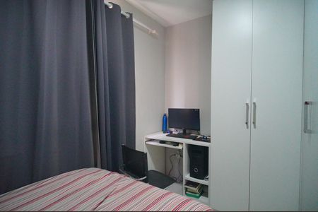 Quarto 1 de apartamento para alugar com 2 quartos, 42m² em Santos Dumont, São Leopoldo