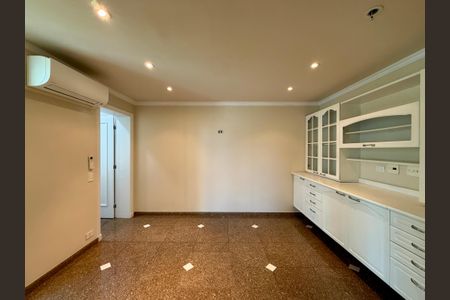 Apartamento para alugar com 387m², 4 quartos e 5 vagas Apartamento para alugar com 387m², 4 quartos e 5 vagasCopa