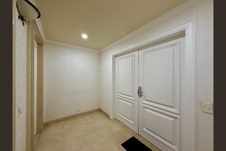 Apartamento para alugar com 387m², 4 quartos e 5 vagas Apartamento para alugar com 387m², 4 quartos e 5 vagasHall Social Apartamento