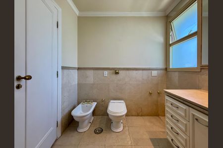 Apartamento para alugar com 387m², 4 quartos e 5 vagas Apartamento para alugar com 387m², 4 quartos e 5 vagasBanheiro 1 Suíte 4