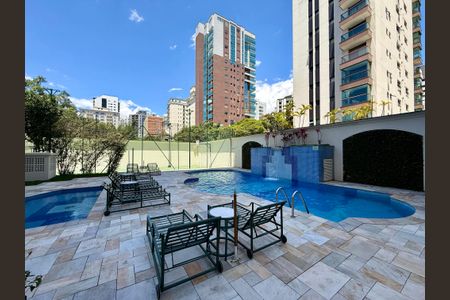Apartamento para alugar com 387m², 4 quartos e 5 vagas Apartamento para alugar com 387m², 4 quartos e 5 vagasPiscina
