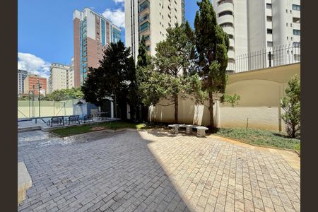 Apartamento para alugar com 387m², 4 quartos e 5 vagas Apartamento para alugar com 387m², 4 quartos e 5 vagasÁrea comum