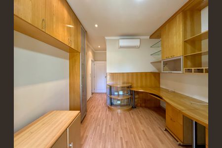 Apartamento para alugar com 387m², 4 quartos e 5 vagas Apartamento para alugar com 387m², 4 quartos e 5 vagasSuíte 1