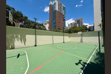 Apartamento para alugar com 387m², 4 quartos e 5 vagas Apartamento para alugar com 387m², 4 quartos e 5 vagasQuadra