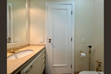 Apartamento para alugar com 387m², 4 quartos e 5 vagas Apartamento para alugar com 387m², 4 quartos e 5 vagasBanheiro Suíte 1