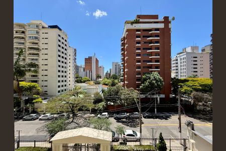 Apartamento para alugar com 387m², 4 quartos e 5 vagas Apartamento para alugar com 387m², 4 quartos e 5 vagasVista Suíte 3 e 4