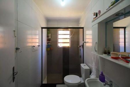 Casa à venda com 130m², 2 quartos e 2 vagas Casa à venda com 130m², 2 quartos e 2 vagasBanheiro