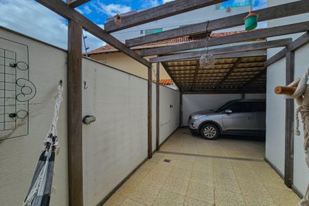 Apartamento à venda com 169m², 3 quartos e 2 vagas Apartamento à venda com 169m², 3 quartos e 2 vagasVaranda
