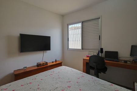Apartamento à venda com 169m², 3 quartos e 2 vagas Apartamento à venda com 169m², 3 quartos e 2 vagasQuarto 1