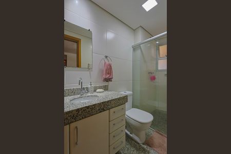 Apartamento à venda com 169m², 3 quartos e 2 vagas Apartamento à venda com 169m², 3 quartos e 2 vagasBanheiro da Suíte