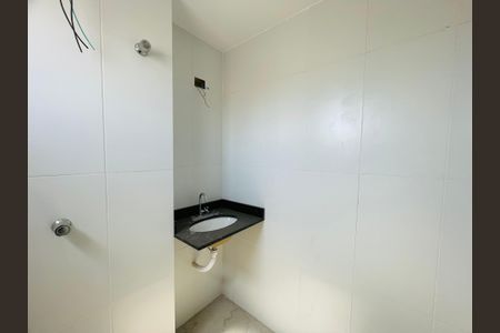 Apartamento à venda com 56m², 2 quartos e 1 vaga Apartamento à venda com 56m², 2 quartos e 1 vagaBanheiro