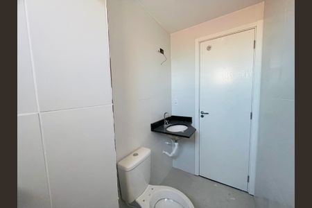 Apartamento à venda com 56m², 2 quartos e 1 vaga Apartamento à venda com 56m², 2 quartos e 1 vagaBanheiro